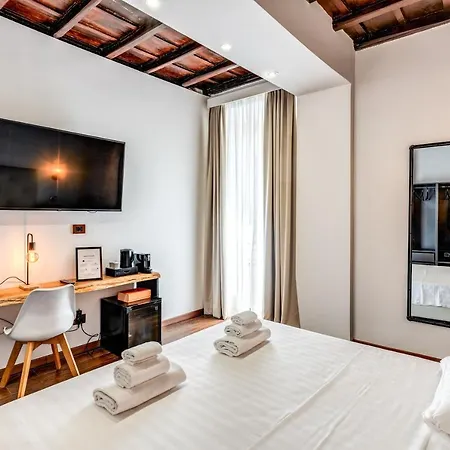 Effe Luxury Palace Bed and breakfast